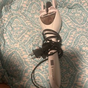 In styler Tulip curler